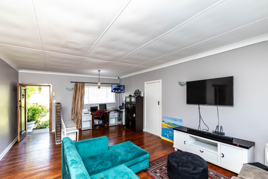 4 Bedroom Property for Sale in Beacon Bay Eastern Cape